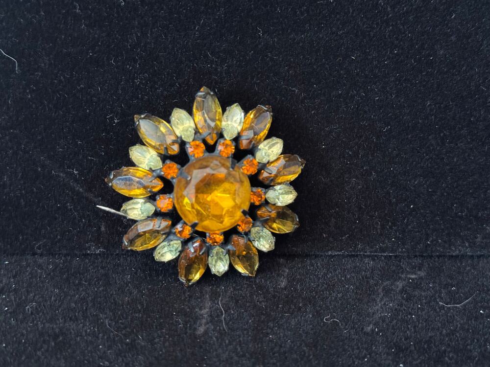 Brooch Pin Amber Rhinestone Sunburst Cluster Vintage Estate Find EUC